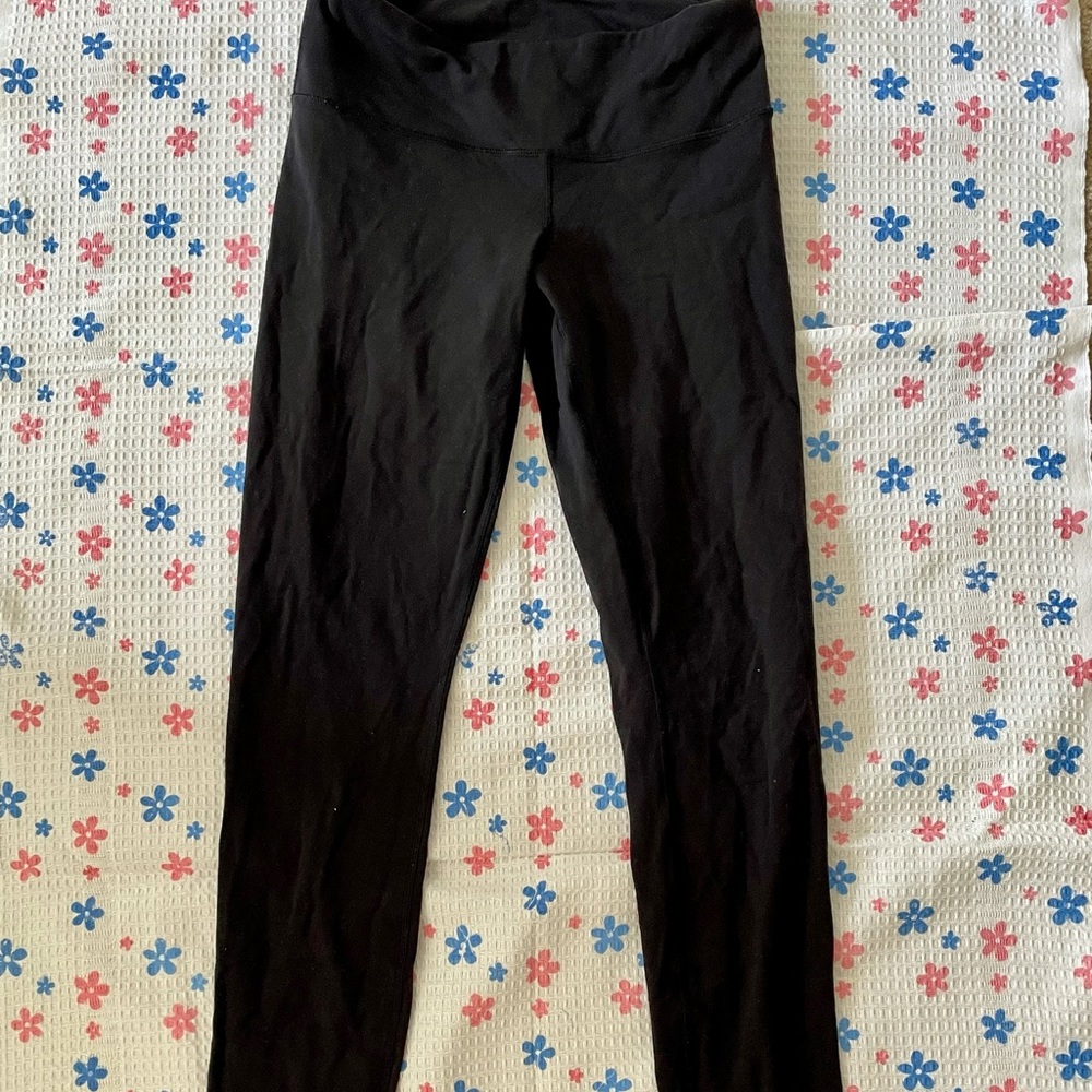 reversible black lululemon leggings size 4